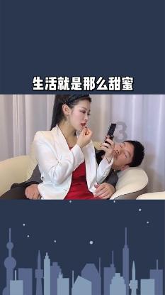 小球进黑洞